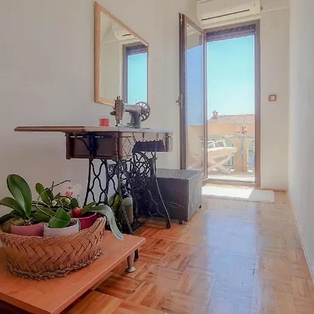 Studio Fur 2 Personen Ca 20 Qm In Novigrad, Istrien Istrische Riviera - B44573