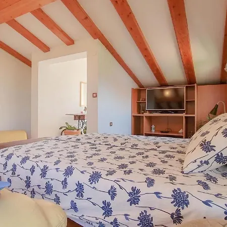 Studio Fur 2 Personen Ca 20 Qm In Novigrad, Istrien Istrische Riviera - B44573 Apartment